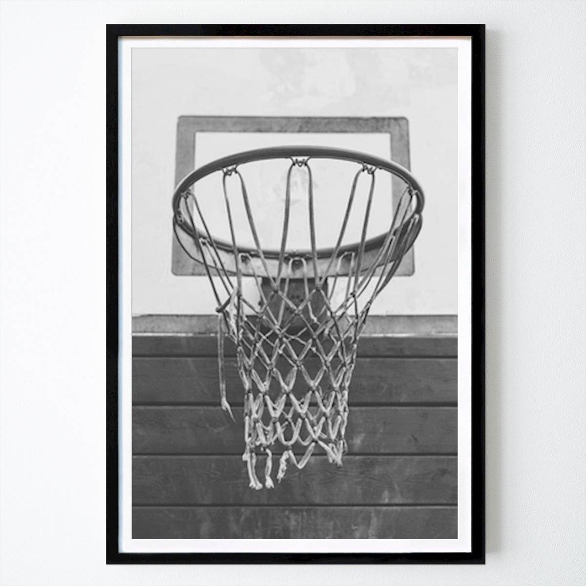 Sliten basketkorg i svartvitt - Poster av Josefine Ottosson - Sport
