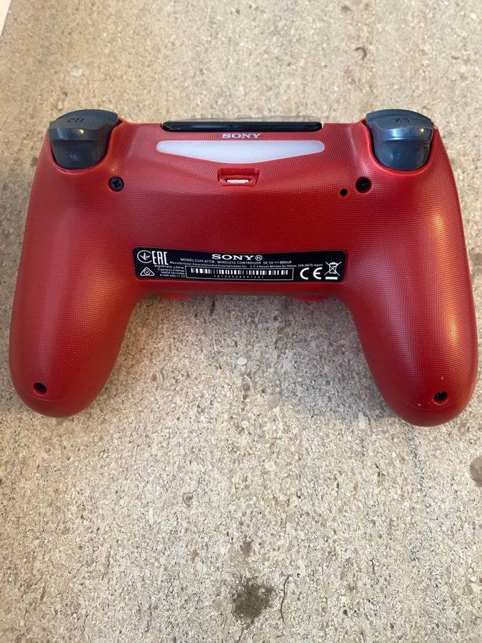 PlayStation 4 Controller - Dualshock 4 RED