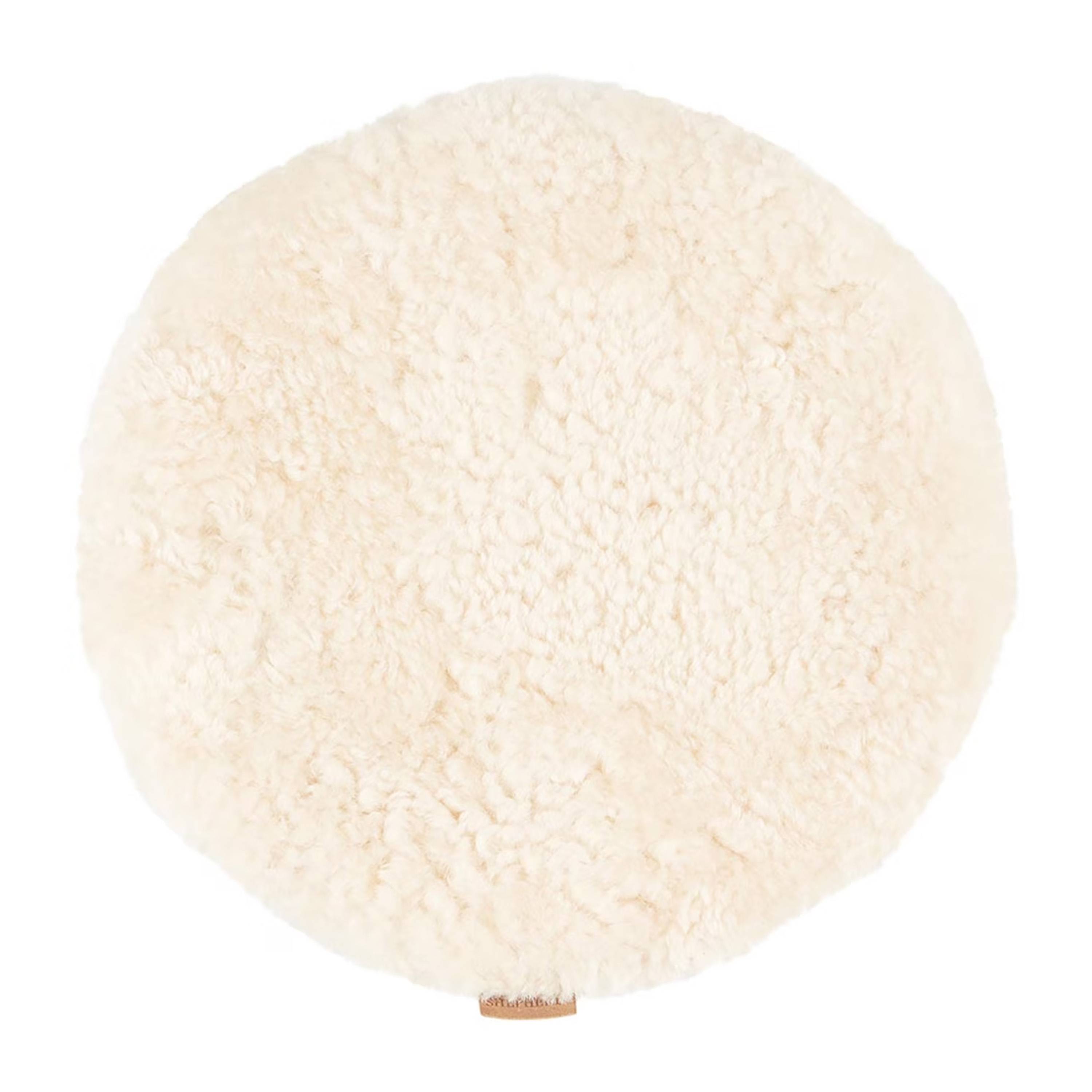 Shepherd - Jill Vadderad Stolsdyna Creme Ø36 från Sleepo - Vit (Ø36)