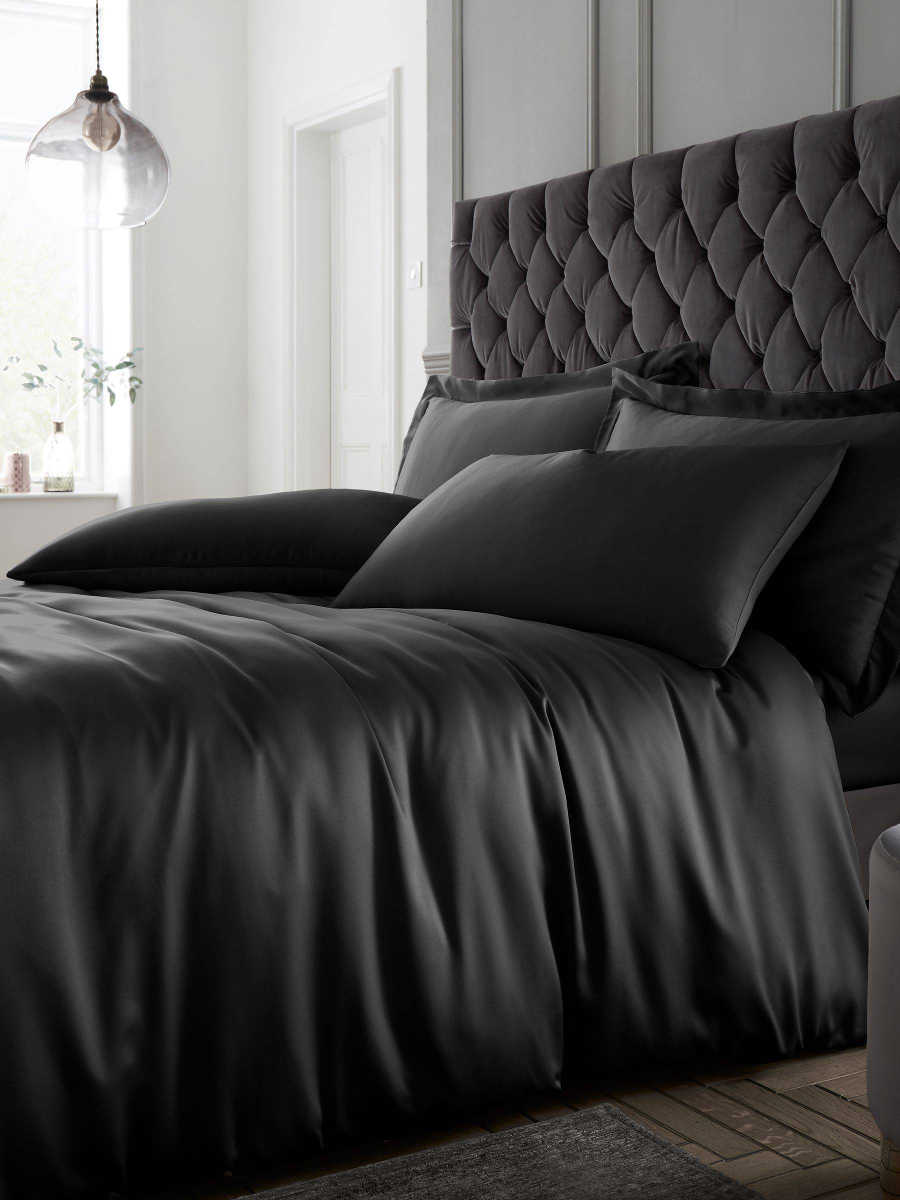 Catherine Lansfield Catherine Lansfield Black Silky Soft Satin Duvet Cover and Pillowcase Set