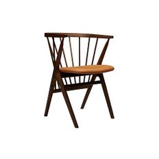 No 8 Chair i Eg Røget / Silk Cognac Læder | Sibast Furniture