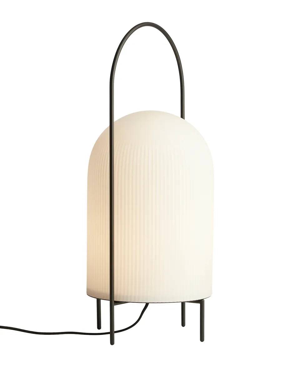 Ghost Floor Lamp fra Woud - Jacobsen Plus