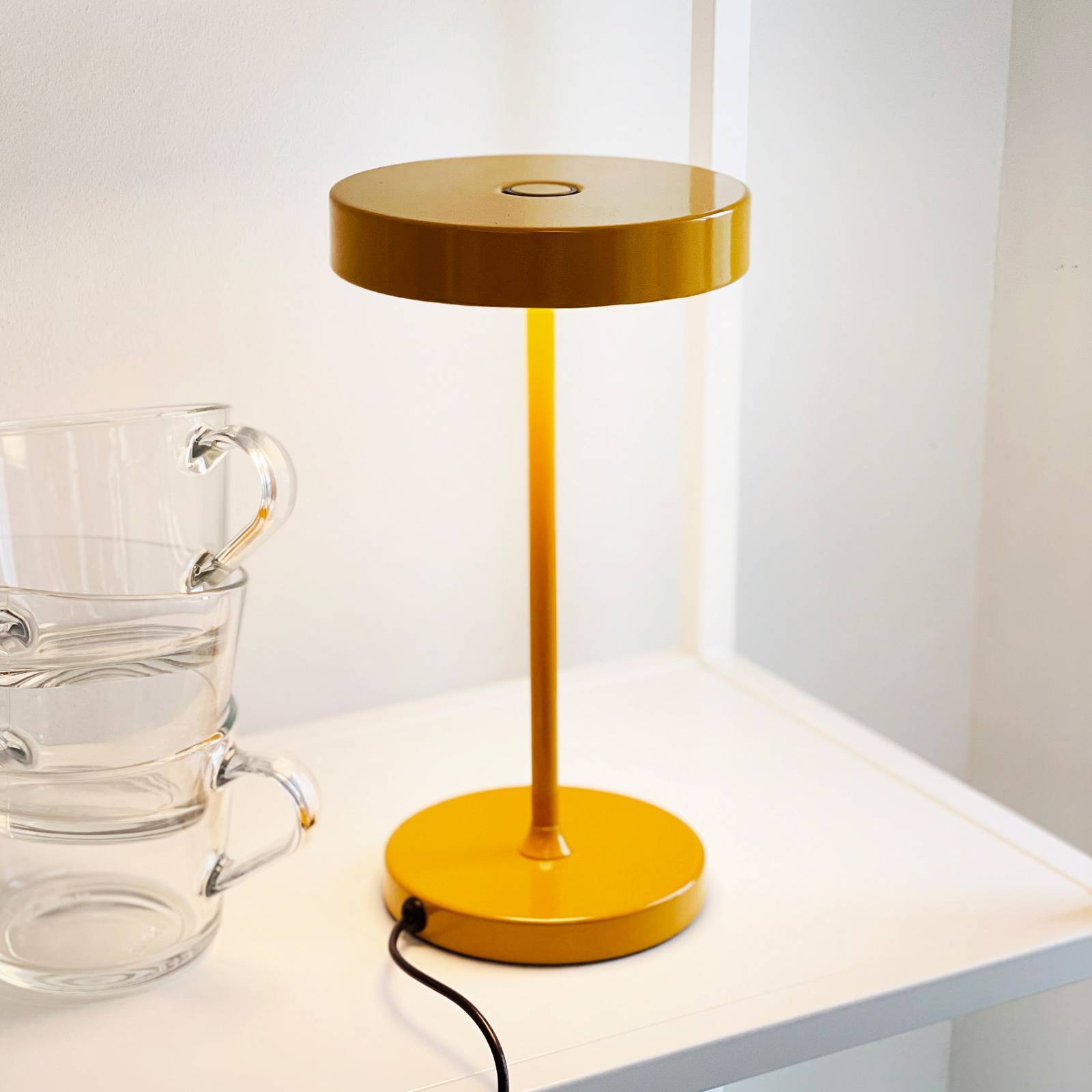 Dyberg Larsen Bordslampa Starlight, dimbar, Gul / orange, Vardagsrum / matsal, Metall, Design, Bordslampa