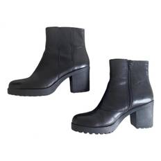 Vagabond Leather boots