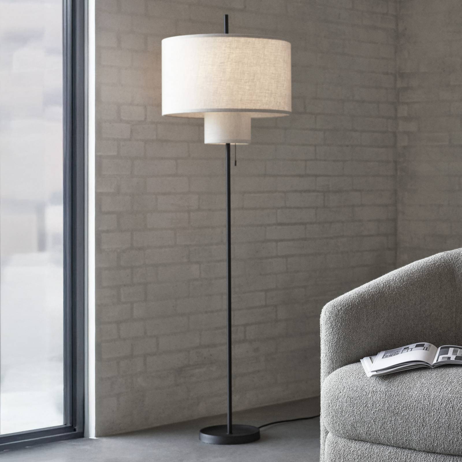 New Works Golvlampa Margin, Svart, Vardagsrum / matsal, Metall, Skandinavisk, Golvlampa