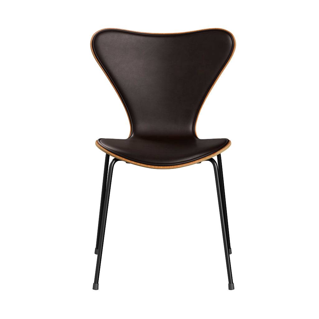 Fritz Hansen - 3107 stol, naturfiner og forsidepolstret i Grace læder Kirsebær - Mørk brun læder - Sort stel - Jacobsen Plus