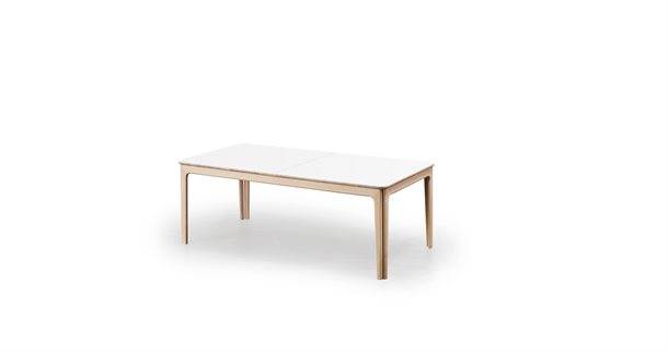 Skovby SM26 - Spisebord - Bordplade i hvid laminat - Sort eg