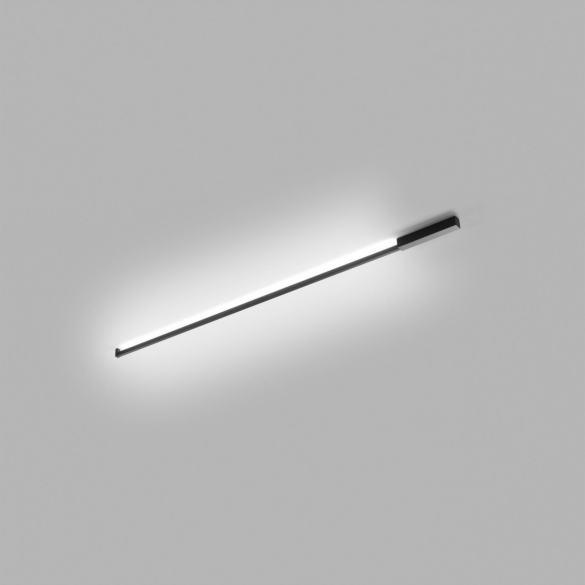 Light-point Stripe væg/loftlampe Sort S1500