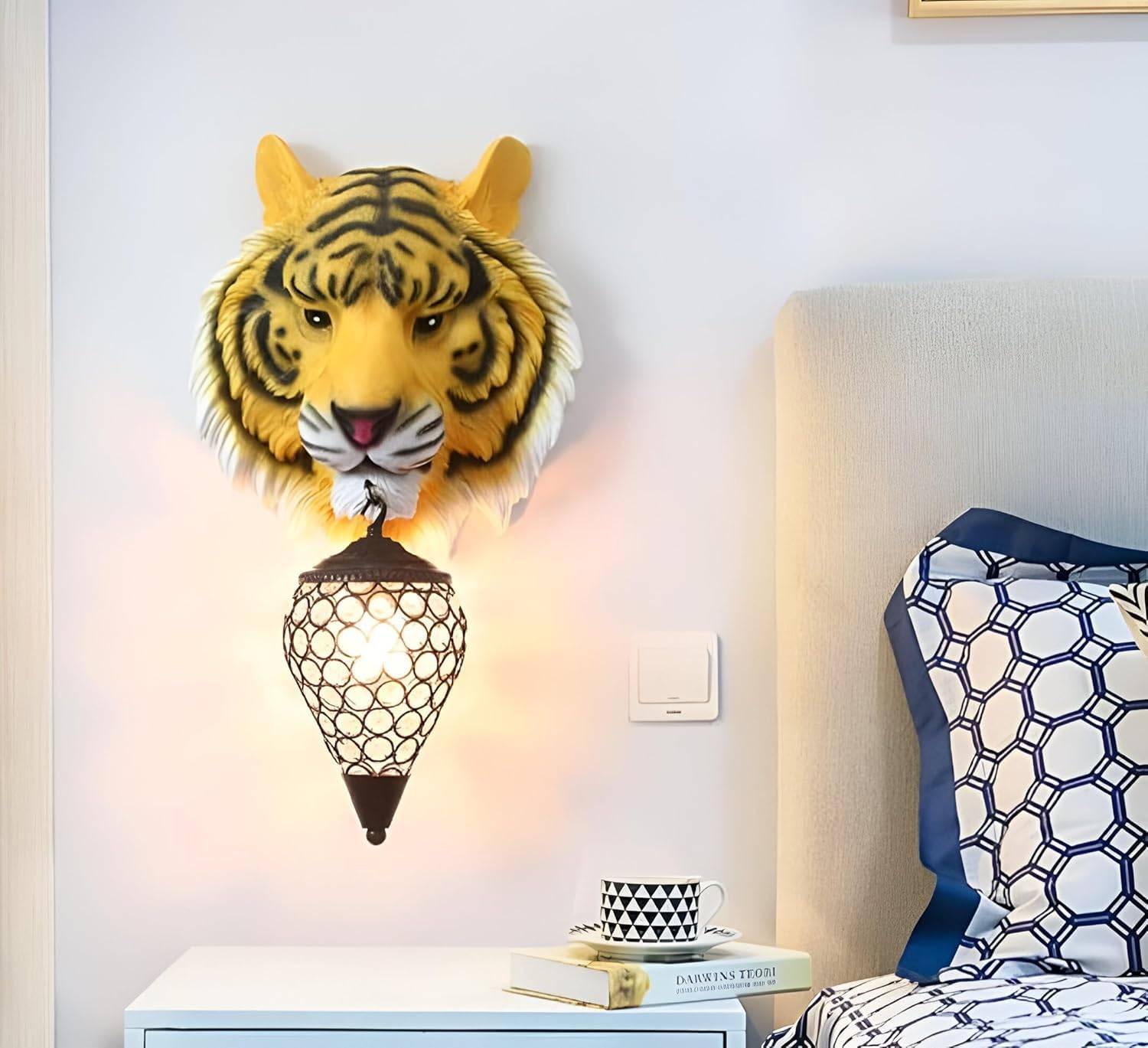 Kreativ harts vägglampa med tigeransikte, väggnattlampa personlighet sovrum gul