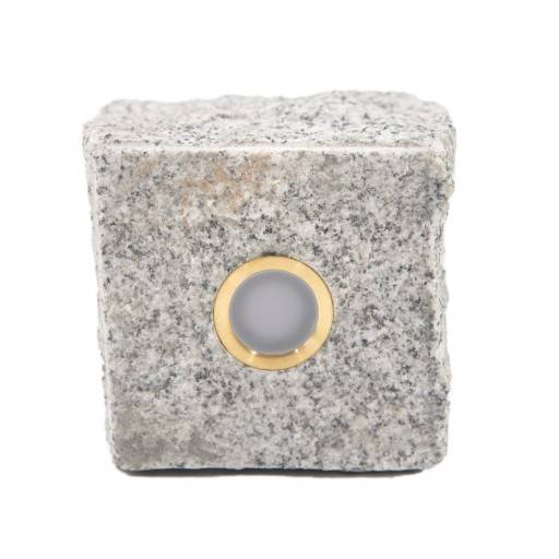 Light By Juhl chaussesten med Cosmos messing spot, 9x9x9 cm, earl grey