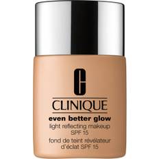 Clinique Even Better Even Better Glow Light Reflecting Makeup SPF15 CN 90 Sand