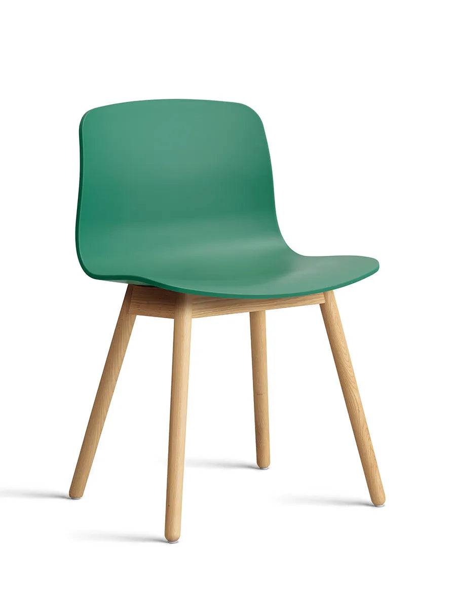 About a Chair AAC12 fra Hay Teal Green / Lakeret eg - Jacobsen Plus