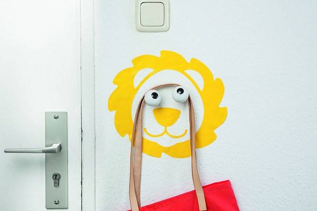 Knag med wallstickers - Hooklys (Leo Look)