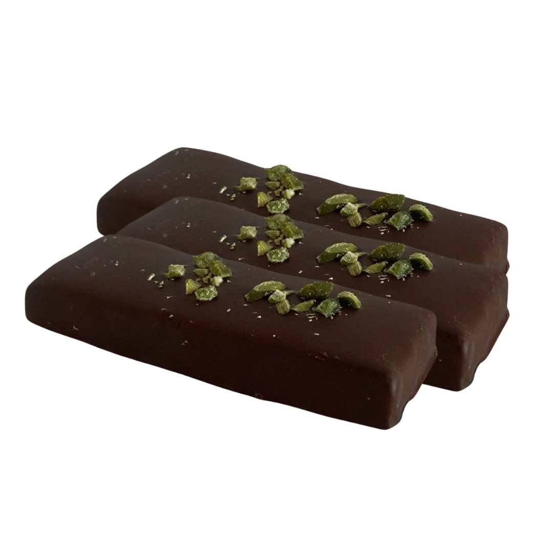 Chokladbars med mjuk kola och pekannötter I Tre kolastänger i presentask.