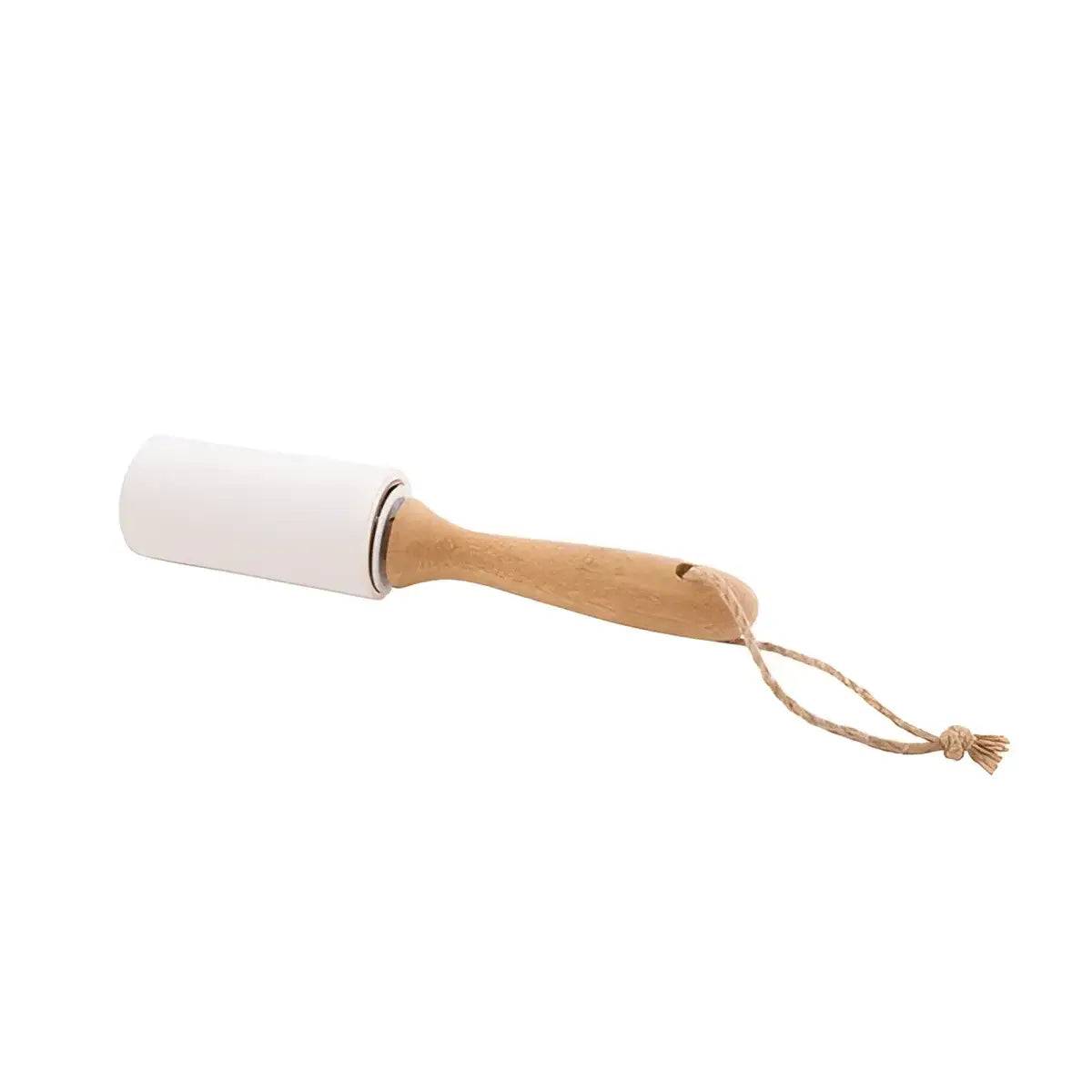 Clothes roller with bamboo handle