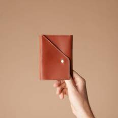 le passport | leather passport holder - cognac & natural