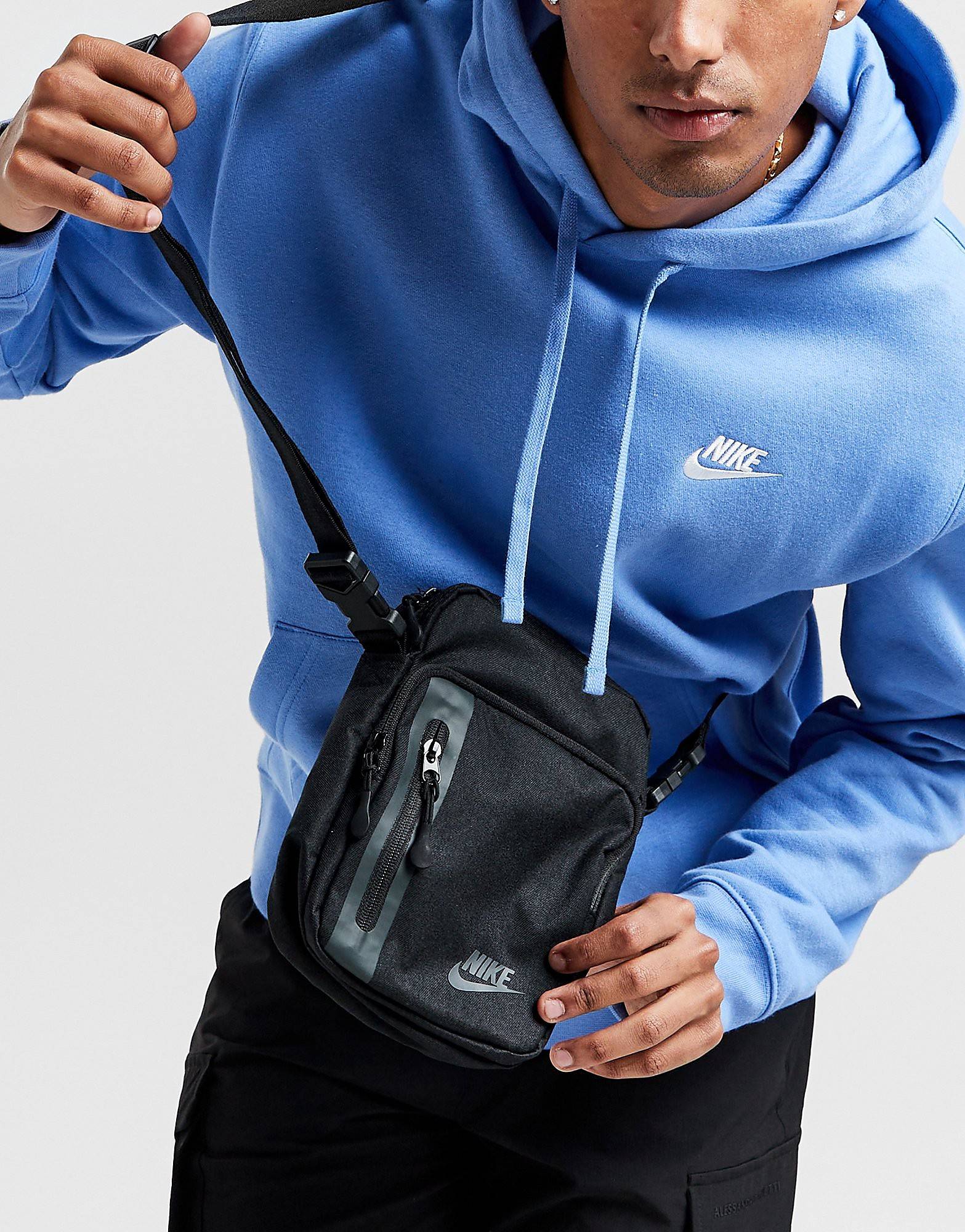 Nike Elemental Premium Crossbody Bag, Sort