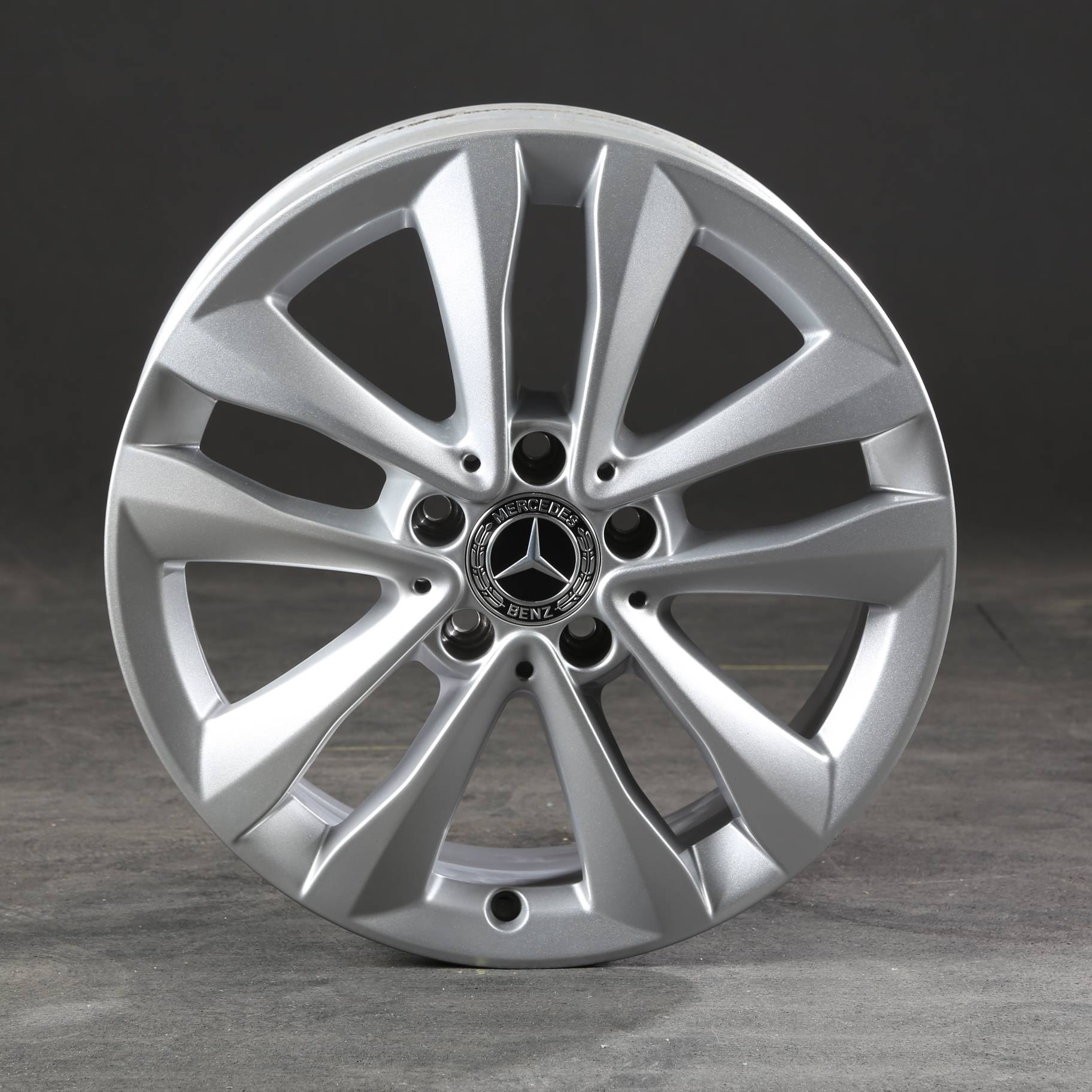 17 Zoll original Mercedes C-Klasse W205 S205 C205 A205 A2054018000 Felge