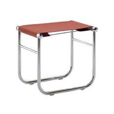 Cassina - LC9 Stool - Chrome/Russian Red - Sittpallar - Charlotte Perriand,Le Corbusier,Pierre Jeanneret - Silver,Röd - Läder/Metall