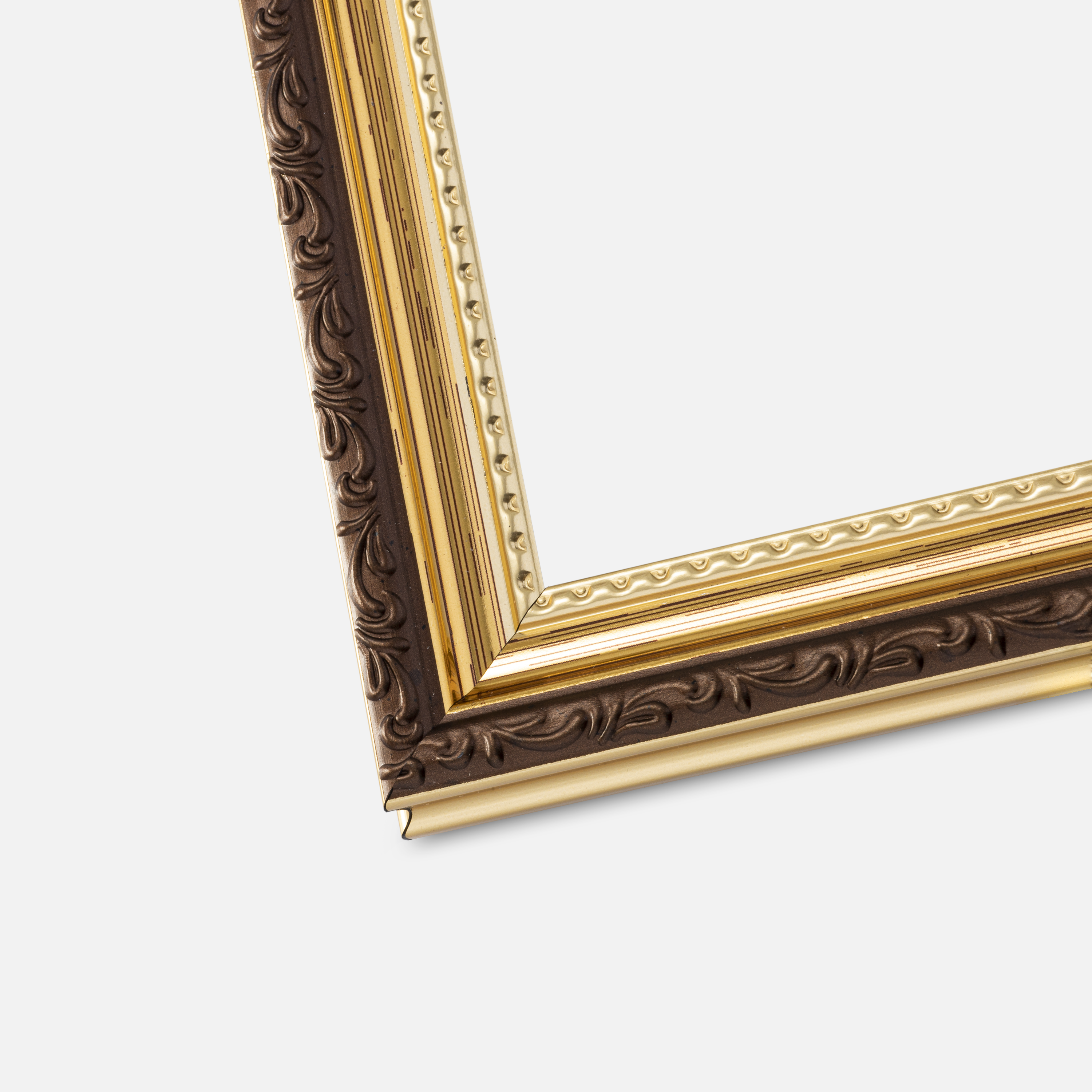 Ram Abisko Guld 50x70 cm - Dubbel Passepartout Vit 40x50 cm
