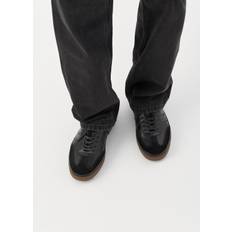 Leo Sneakers