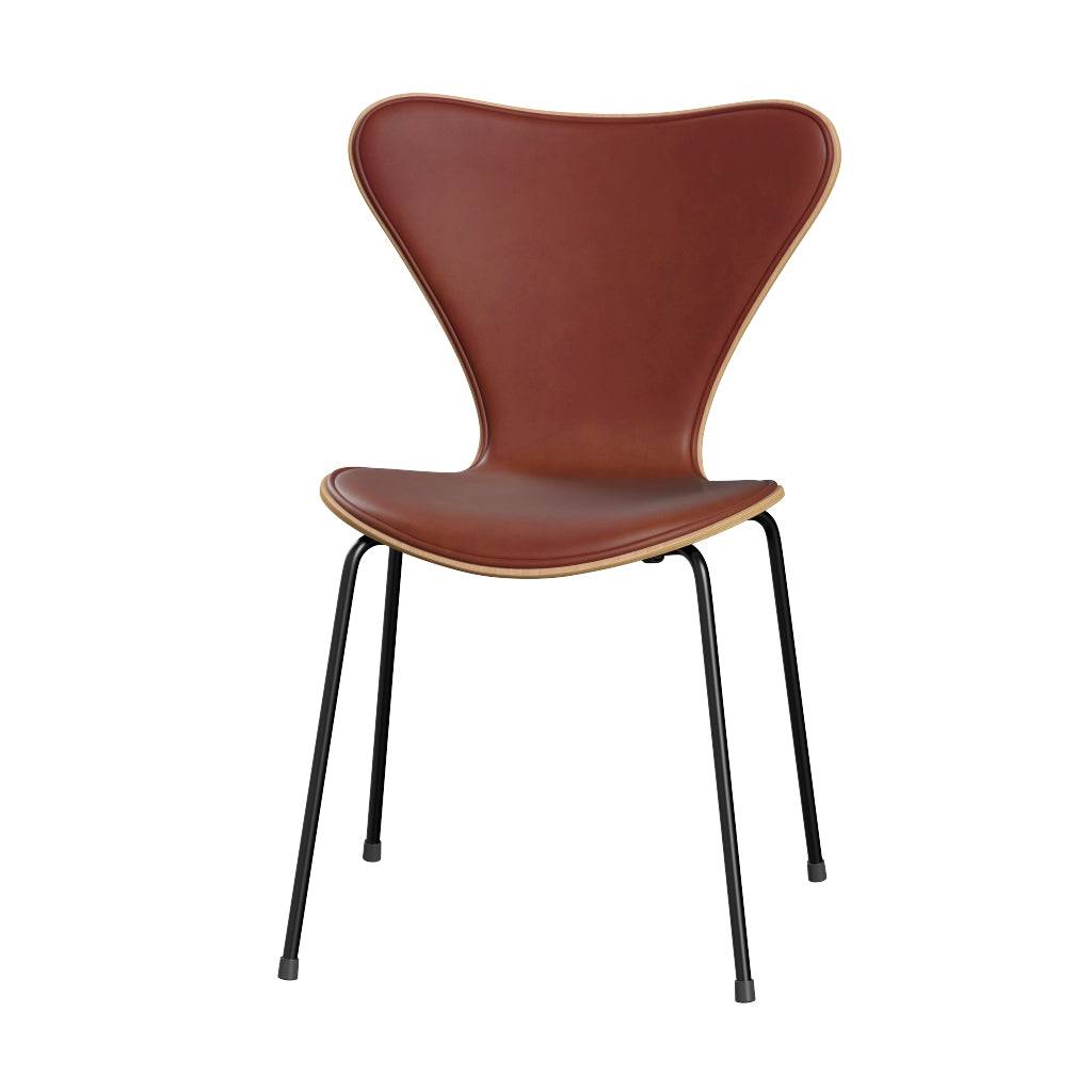 Fritz Hansen - 3107 stol, naturfiner og forsidepolstret i Grace læder Bøg - Kastanjebrun læder - Sort stel - Jacobsen Plus