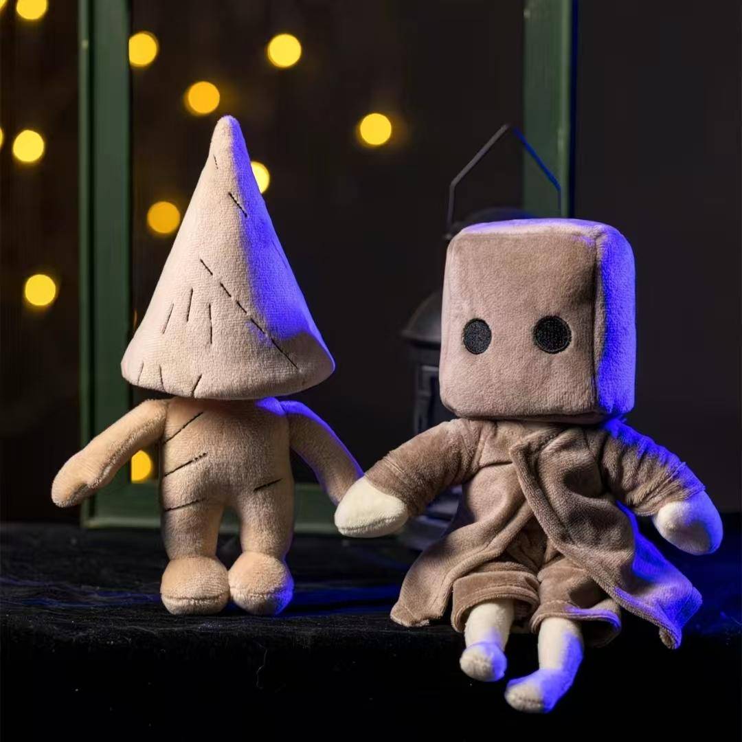 30CM Livslik Little Nightmares 2 Gosedjursleksak Bedårande Six Figur Samling Tecknad Figur Äventyrsspel Presentleksaker För Barn Fans