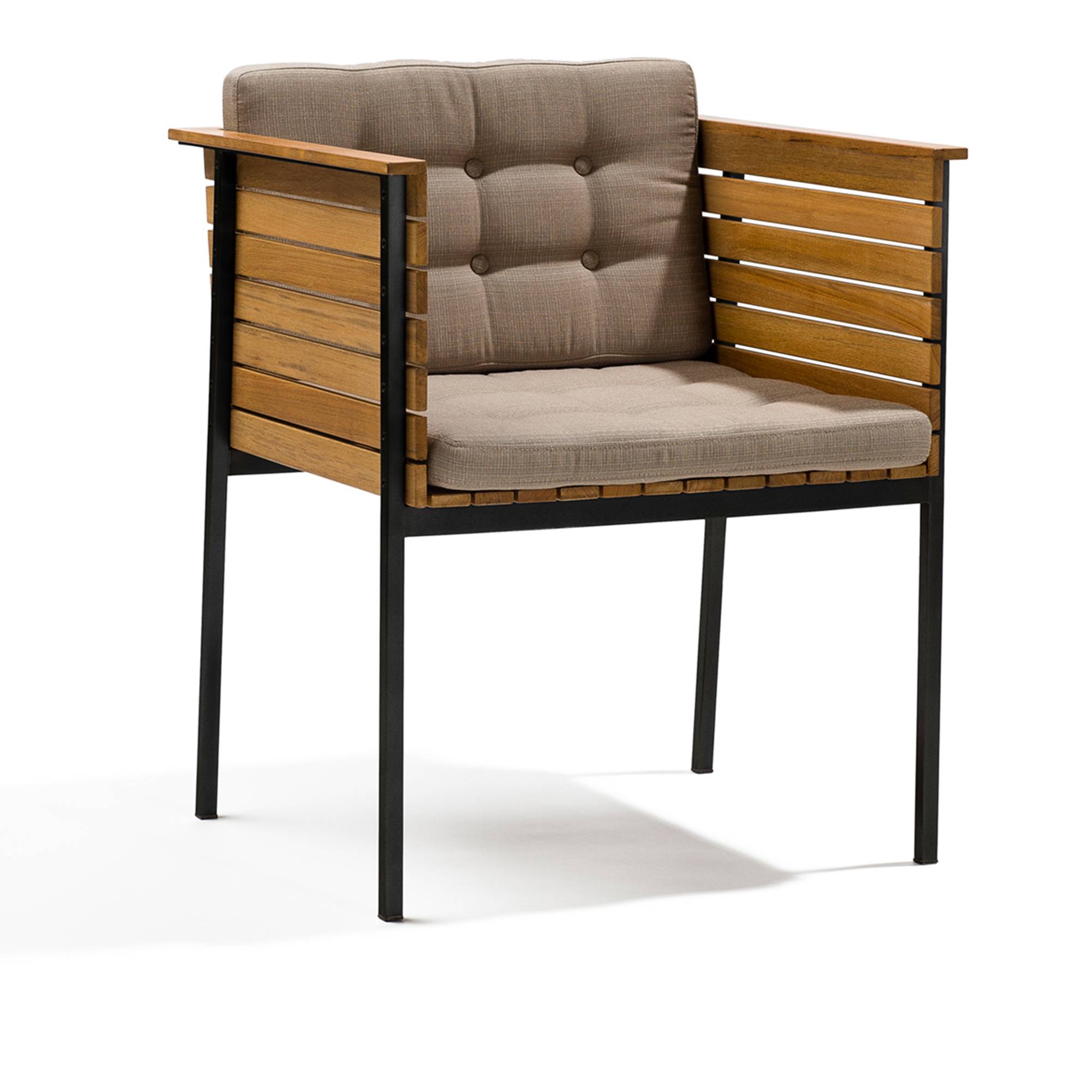 Skargaarden - Haringe Armchair, Black Stainless Steel, Teak Slats, Cushion Grey Agora Fossil - Matstolar utomhus - Joacim Wahlström,Carl Jägnefeldt,Carl Jägnefält & Joacim Wahlström - Grå - Trä/Textilmaterial/Skum