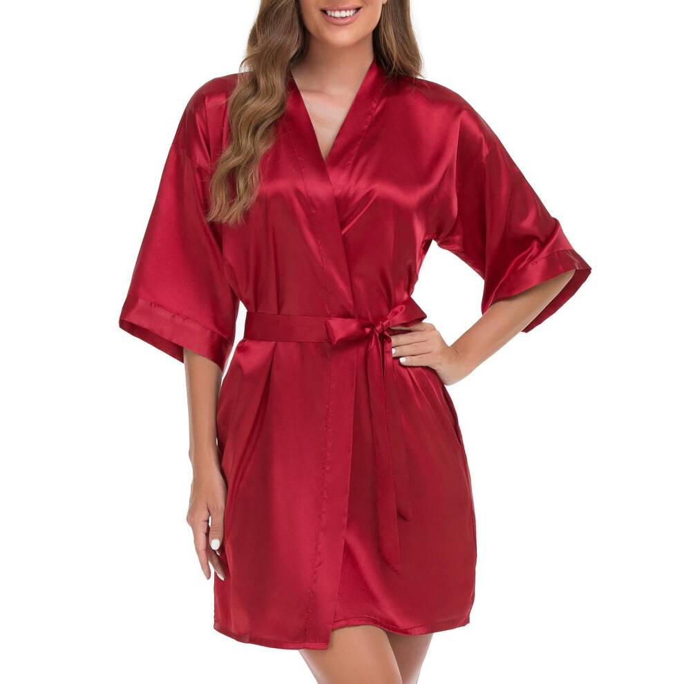 Rød kort kimono-natkjole i silkeagtig satin til kvinder