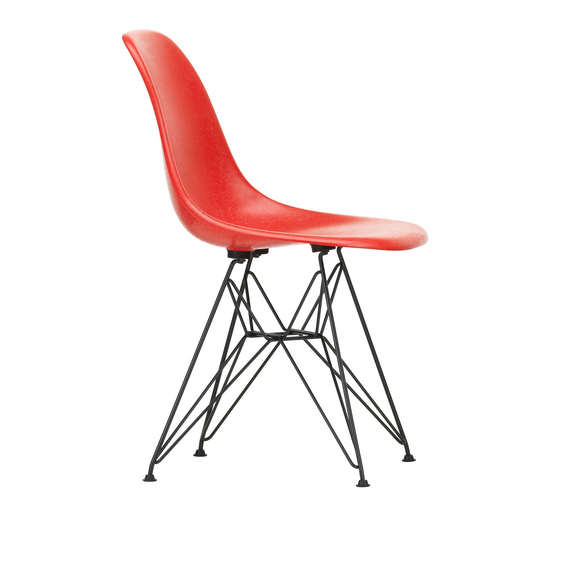 Vitra - Eames Fiberglass Chair DSR - 09 Classic Red - Basic Dark - Matstolar - Charles & Ray Eames - Röd - Metall/Syntetiskt