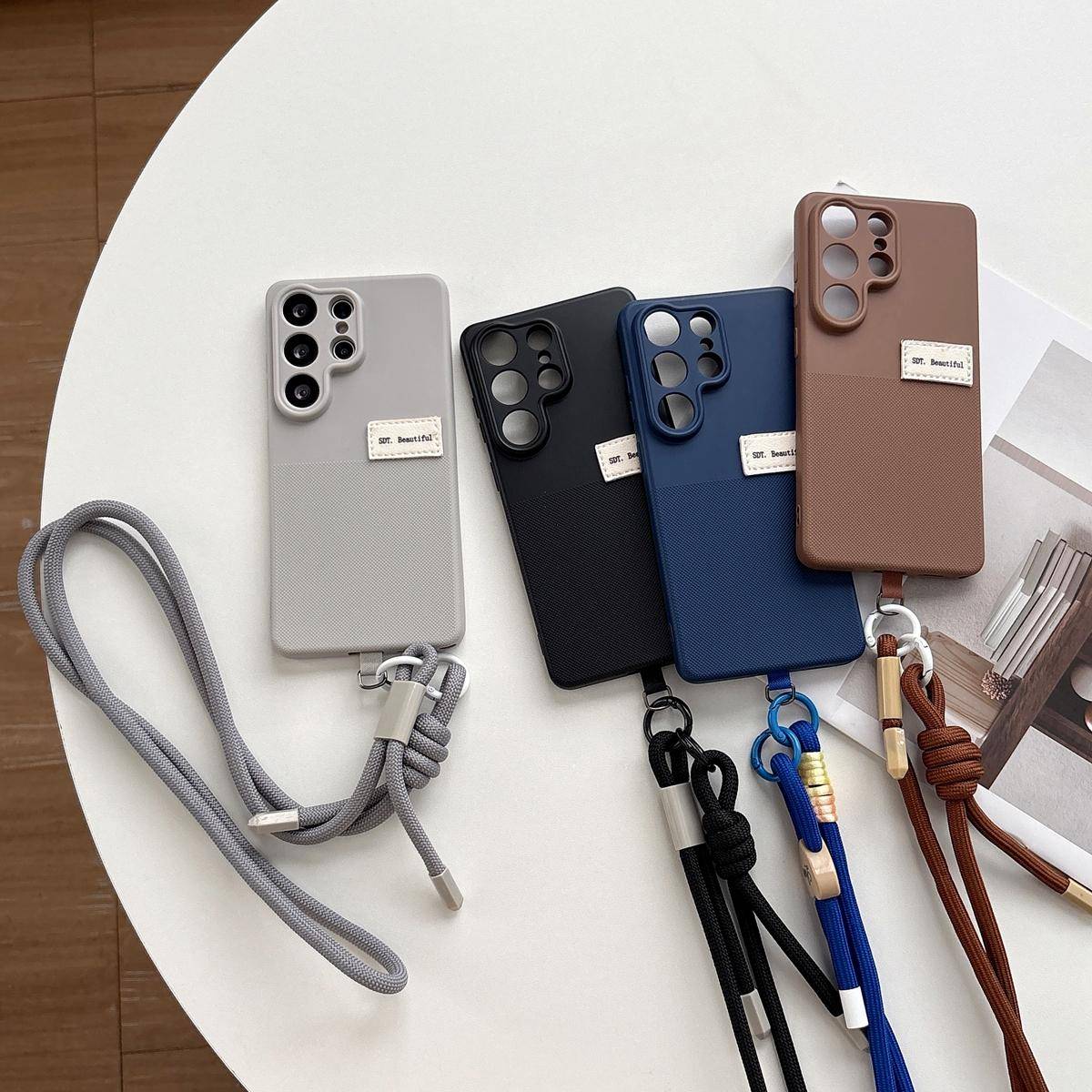 Halsbandssnöre Prickigt Silikonfodral För Motorola Moto G96 G86 G56 G06 G05 G15 G57 G67 G54 Power G64 G85 5G G17 Fodral blå
