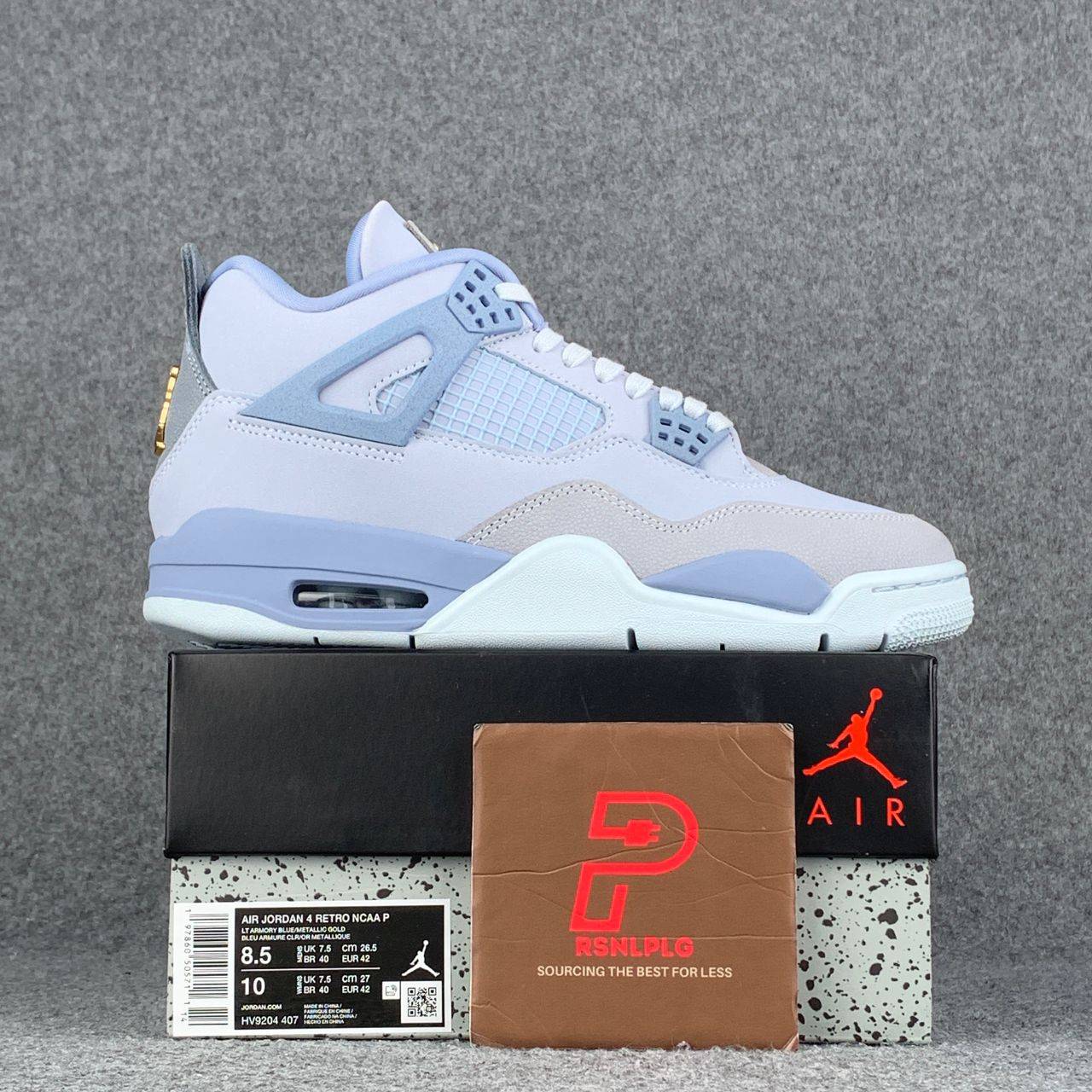 Air Jordan 4 Retro UNC Tar Heels PE (2025) - EUR 40.5 • US 7.5 • UK 6.5