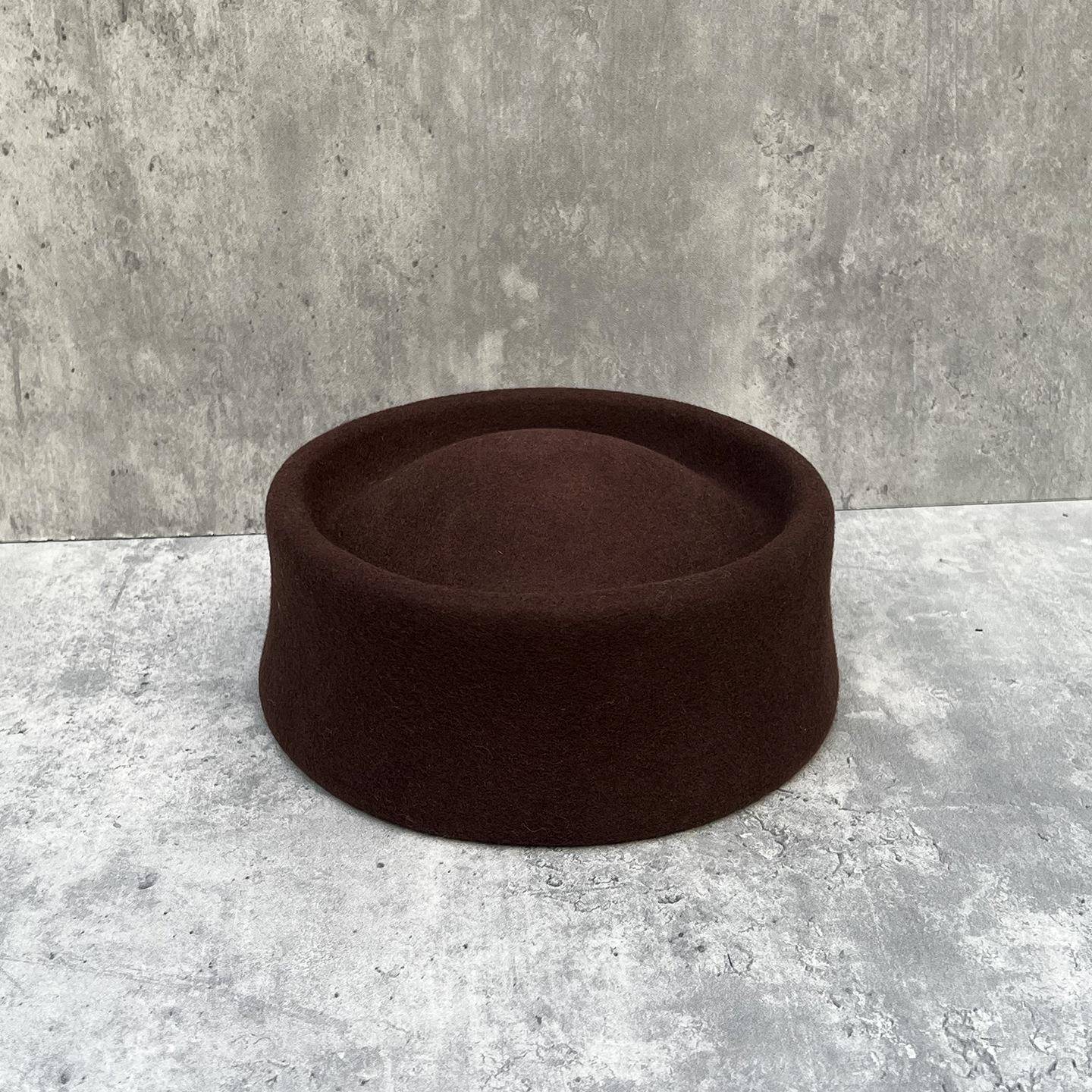 På hösten, den nya retro lätta versionen ull ull medicinlåda hatt dam Hepburn fransk topphatt europeisk och amerikansk stil baskerhatt gray