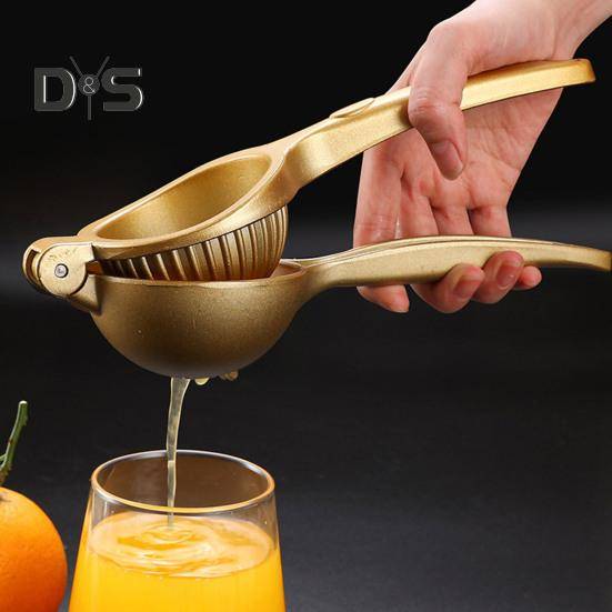 Citronpress i rostfritt stål Rostsäkert ergonomiskt handtag med hängande hål Lätt att förvara Halkfri manuell handjuicer