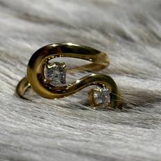 Rouge Bonbons, Guldfarvet ring med rhinesten