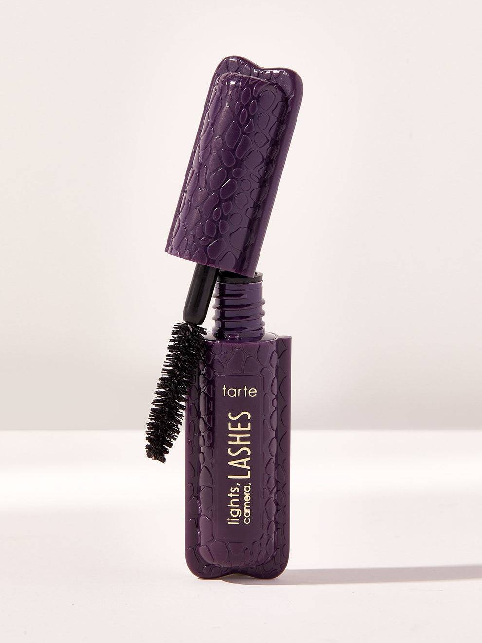 deluxe lights, camera, lashes™ 4-in-1 mascara