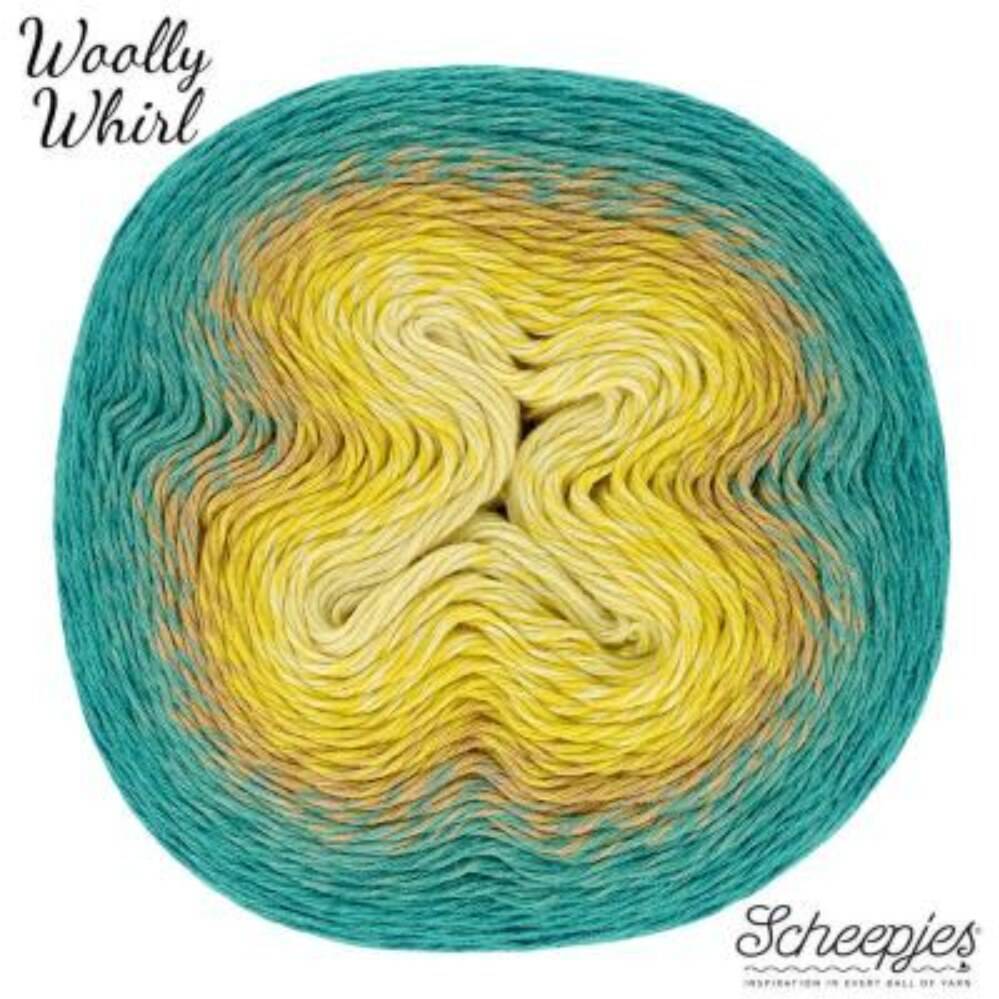 Scheepjes Woolly Whirl 476 Custard cream centre Med hvert nøgle medfølger en gratis opskrift til værdi af 20 kr.Opskriften er på engelsk Husk at tilføje opskriften til kurven gennem Scheepjes Whirl Indhold: 70% bomuld, 30% uld Vægt/længde: 215 g = ca 1000 meter Anbefalede pinde: 3.50-4.00 mm Strikkefasthed: 10 x 10 cm = 25 m x 44 p Vask: Maskinvask 40°C / Tørres fladt.