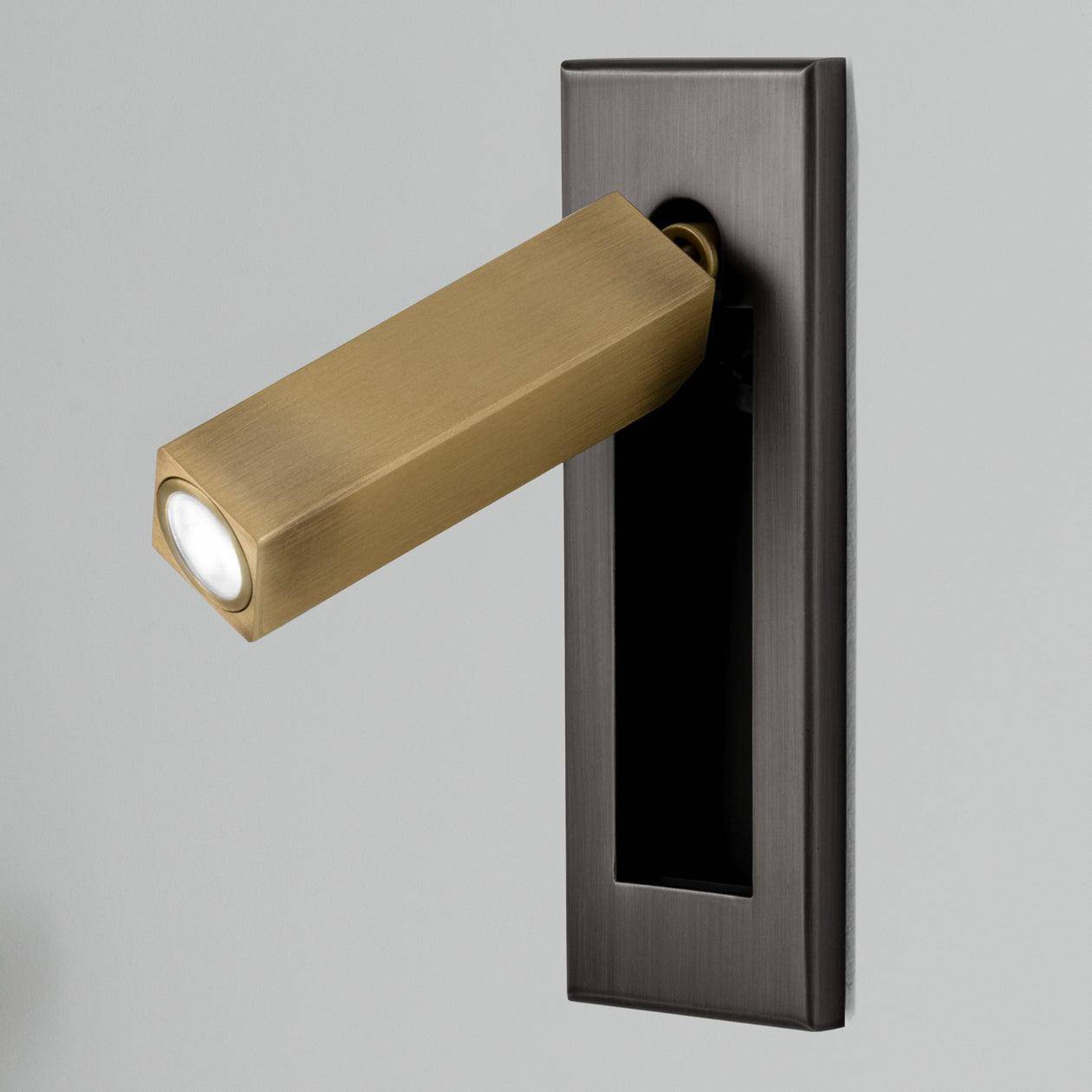 Inbyggd Ljus – Minimalistisk Sängside Vägglampa LED - Mat svart + Koppar / Varmvit / Dia 5cm x H 15.5cm fyrkant (Dold knapp)