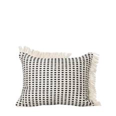 Way Cushion W/ Fringed Edges - black - 01