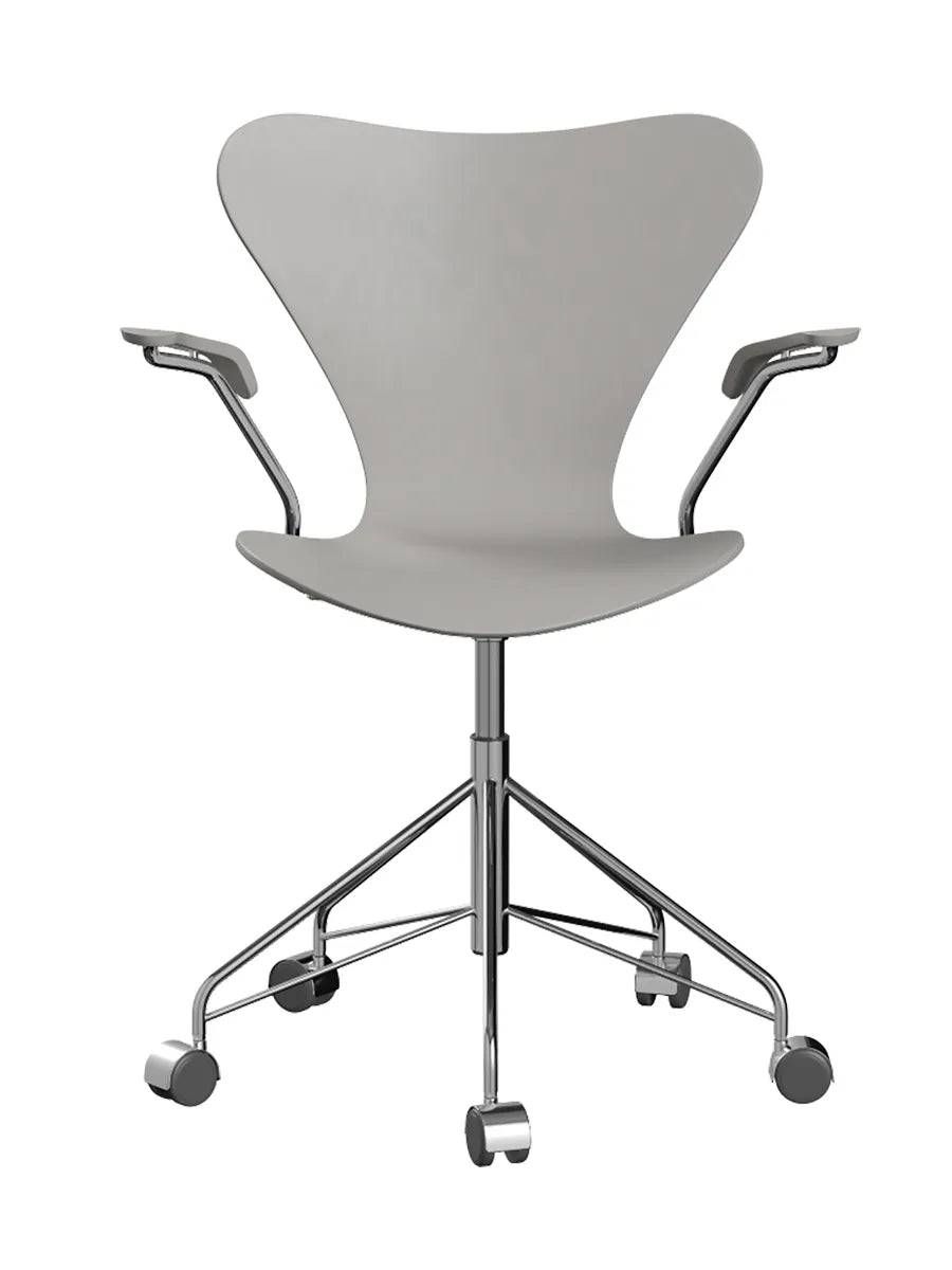 3217 Serie 7 Kontorstol af Arne Jacobsen Uden polstring / Farvet ask / Nine grey - Jacobsen Plus