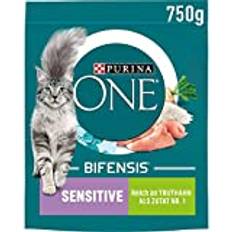 PURINA ONE BIFENSIS Sensitive Katzenfutter trocken, reich an Truthahn, 6er Pack (6 x 750g)