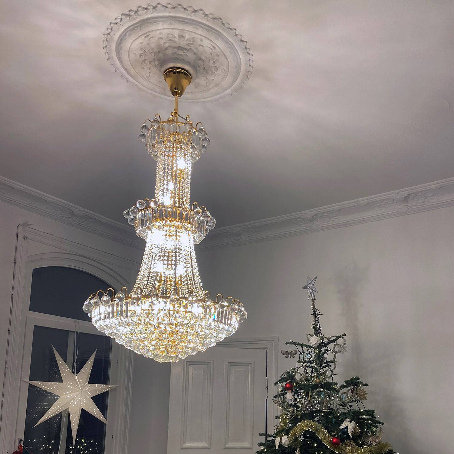 Stor Kristallkrona Ø80xH120cm Marbella Guld | Kristallkrona | Vesani
