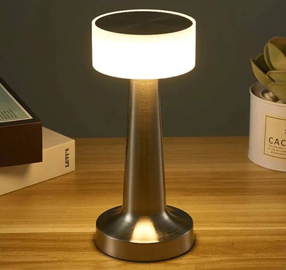 LumiCrest – Trådlös Retro LED Bordslampa - Silver