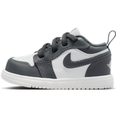 Jordan 1 Low Alt - 17
