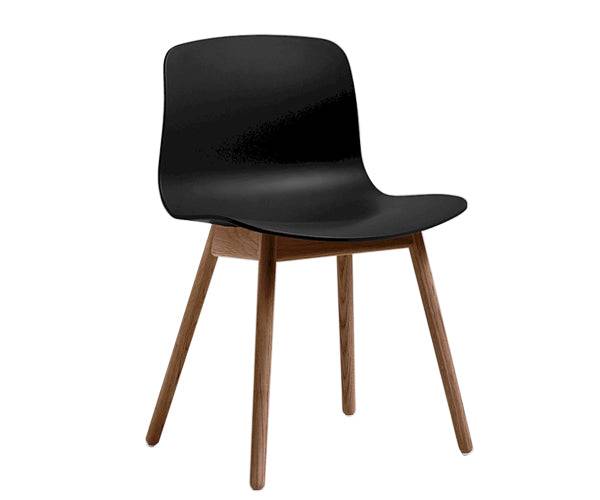 HAY About A Chair - AAC 12 - Valnød - Pale Peach