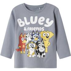 Name It Nmmalex Bluey LS Nreg TOP Noos SKY Str 92 - Tradewinds Toppe hos Magasin