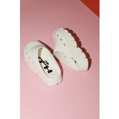 H2O - Trek Closed Sandal - 1008 Cannoli Cream - 40.5
