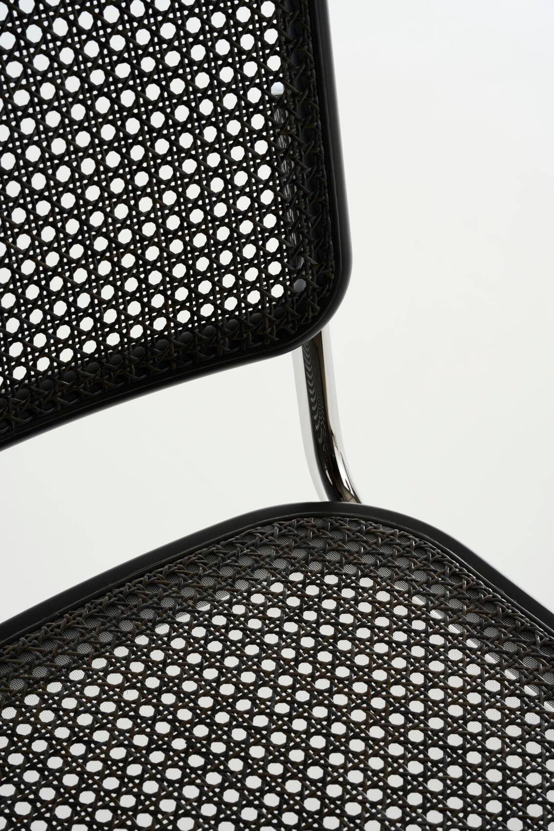 S 64 V Spisebordsstol, Drak Melange fra Thonet Chrome - Stained beech black TP 29 - Jacobsen Plus