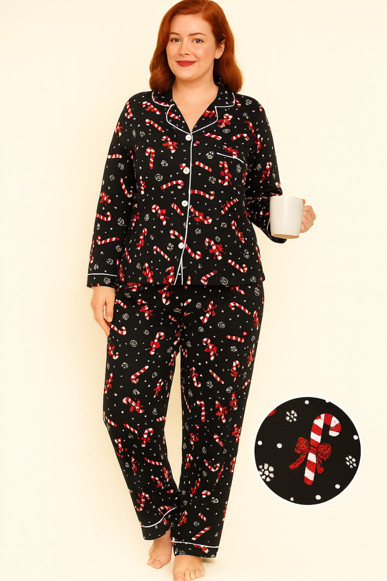 JulePyjamas - sort julesætsæt i sort med slikstokke og snefnug.