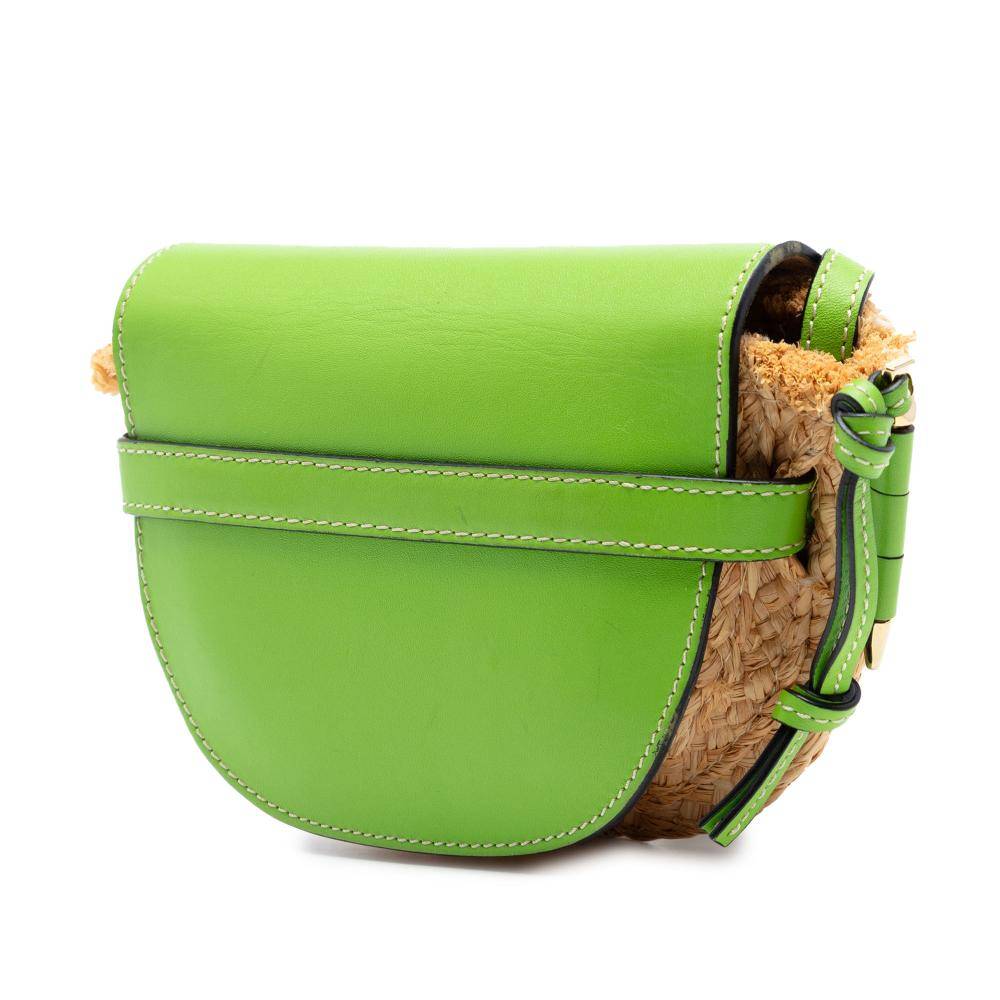Loewe Vintage Loewe Crossbody Bag L 14cm x W 21cm x D 3.50cm - Crossbody Tasker hos Magasin.